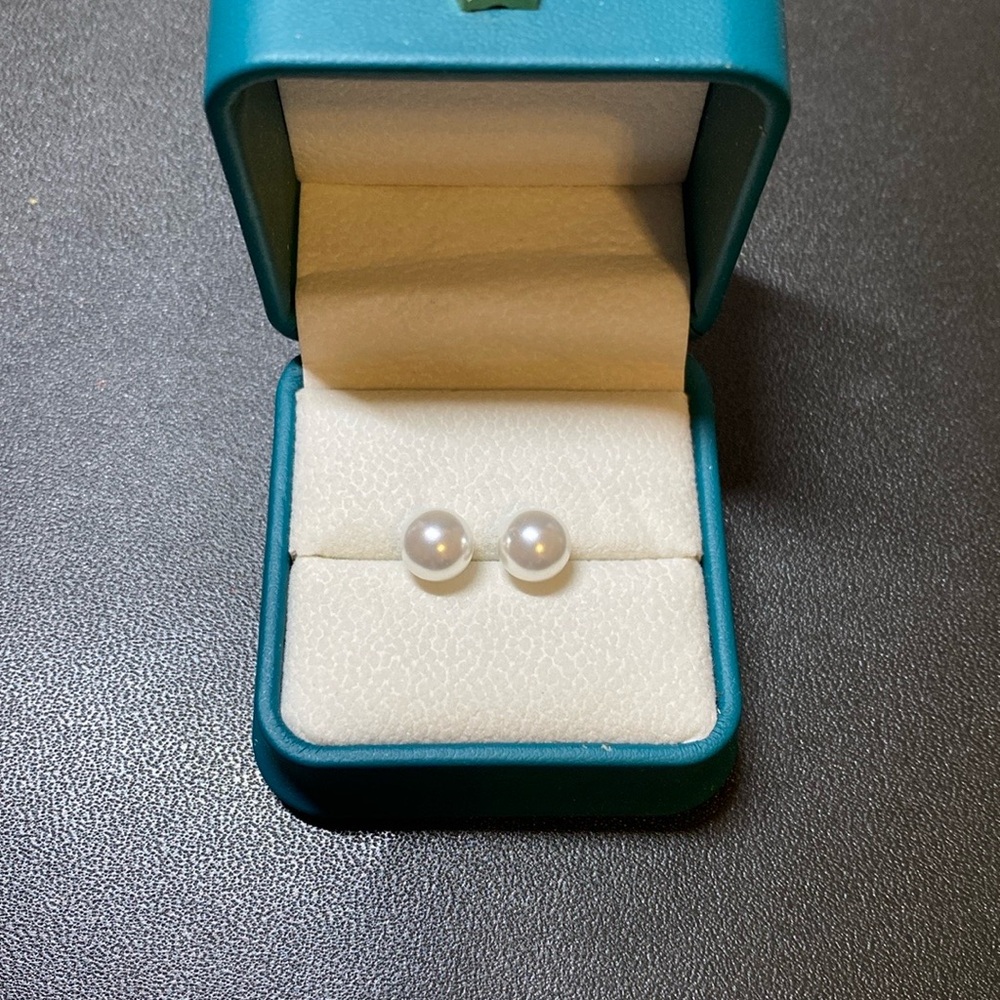 Elegant Pearl Stud Earrings
